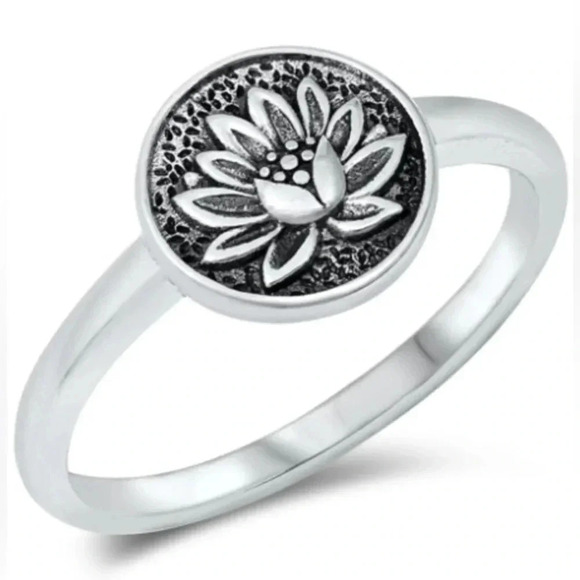925 Sterling Silver  Lotus Flower Ring – Size 5 - Picture 2 of 7